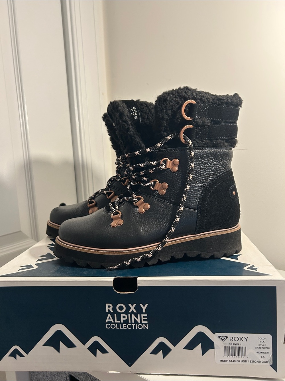 Roxy Black Faux-Leather Snow Boots with Copper Trim